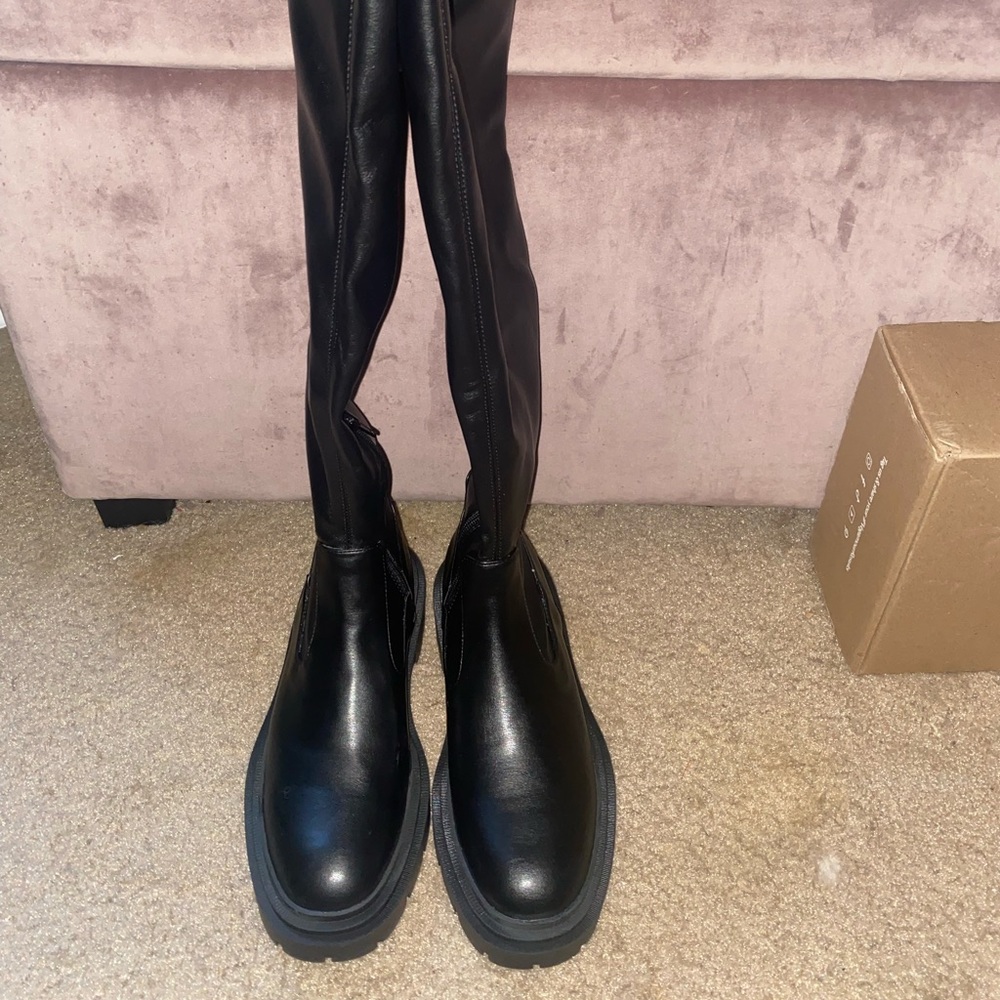 LOW HEELED STRETCH TALL BOOTS TRF size 6.5 / 37